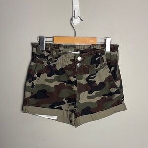 refuge Camo Print Women's Shorts Size M Paperbag High Rise